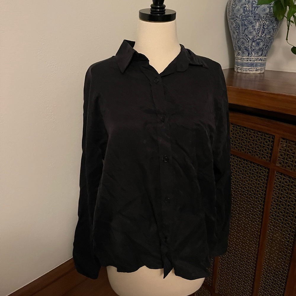 Djerf Avenue Ash on the go shirt